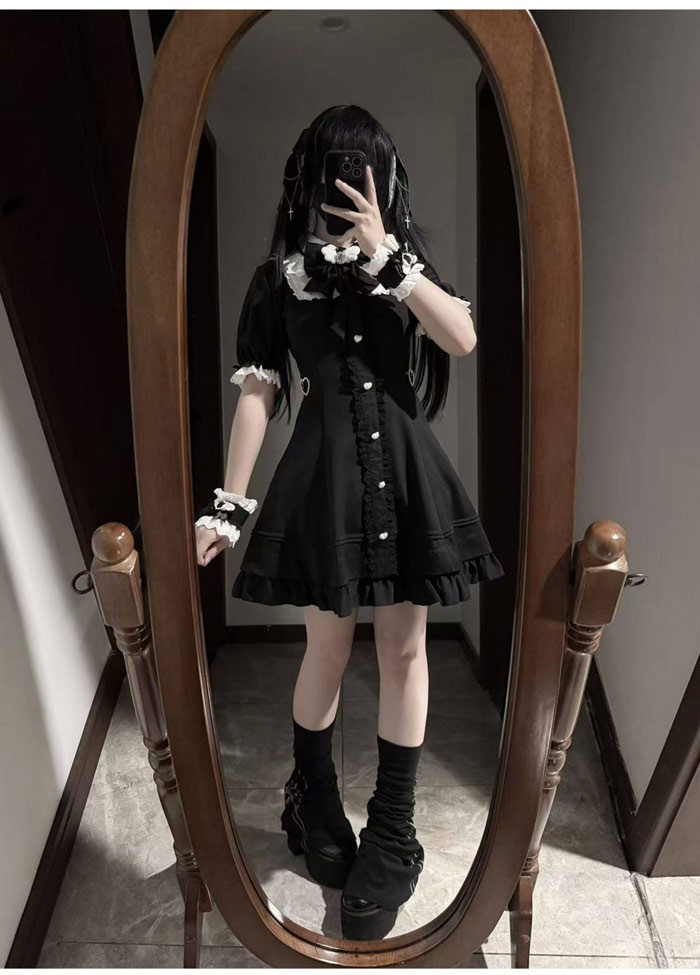 量産型 地雷系 ワンピース ロリータ 長袖 半袖 レース レディース 女子 リボン ショート丈 ミニ フリル ギャル ドレス かわいい 病みかわ 学生 お姫様 プリンセス お出かけ ハロウィン コンカフェ 推し活 ブラック 黒 大きいサイズ XS S M L XL 2XL 3XL 4XL コスプレ・衣装のVings