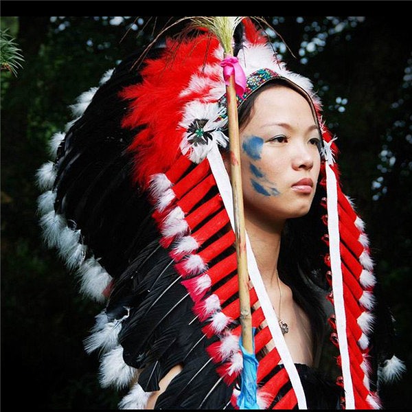 ハロウィン仮装 インディアン 頭飾り 120cm コスプレ 羽根帽 野人頭