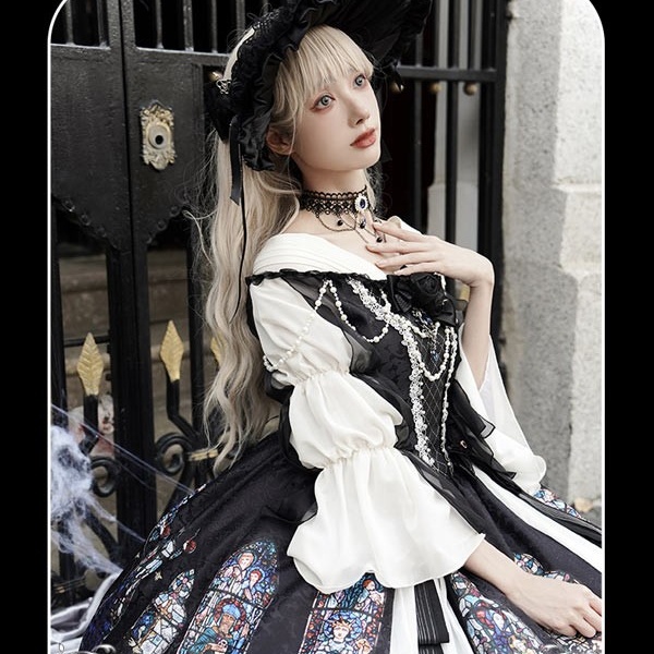 ワンピース ロリータ ハロウィン ステンドグラス風 ミモレ丈 ジャンパースカート オフショルダー レディース 長袖 クラロリ ゴスロリ ゴシック 暗黒風 ロリィタファッション ロリータワンピース コスチューム コスプレ 衣装 可愛い 仮装 イベント 文化祭 ブラック 黒 S M L コスプレ・衣装のVings