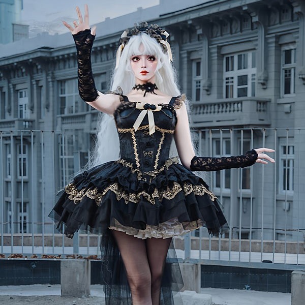 ワンピース ロリータ ハロウィン バレエコア風 ショート丈 ミニ レディース ノースリーブ ゴスロリ ゴシック 暗黒風 ロリィタファッション リボン レース フリル コスチューム コスプレ 衣装 仮装 可愛い パーティー 文化祭 イベント ゴールド ブラック 黒 S M L コスプレ・衣装のVings