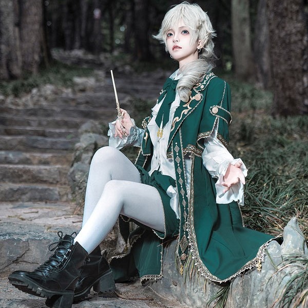 王子風ロリータ 皇子系 少年装 マント 男装 王子装 王子系 軍服風 ゴスロリ服 レトロ風 長袖 春 リボン ロリィタ ステージ服 コスチューム 仮装 コスプレ サブカル系 可愛い 男女兼用 宮廷服 舞台 イベント 文化祭 学園祭 3点セット オーバーオール パンツ ショートパンツ Gothic Lolita Prince Lolita グリーン S M L コスプレ・衣装のVings